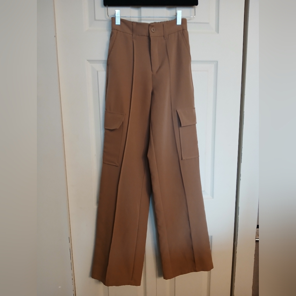 Forever 21 Brown Cargo Pants With Pockets, Size Extra Small (XS)